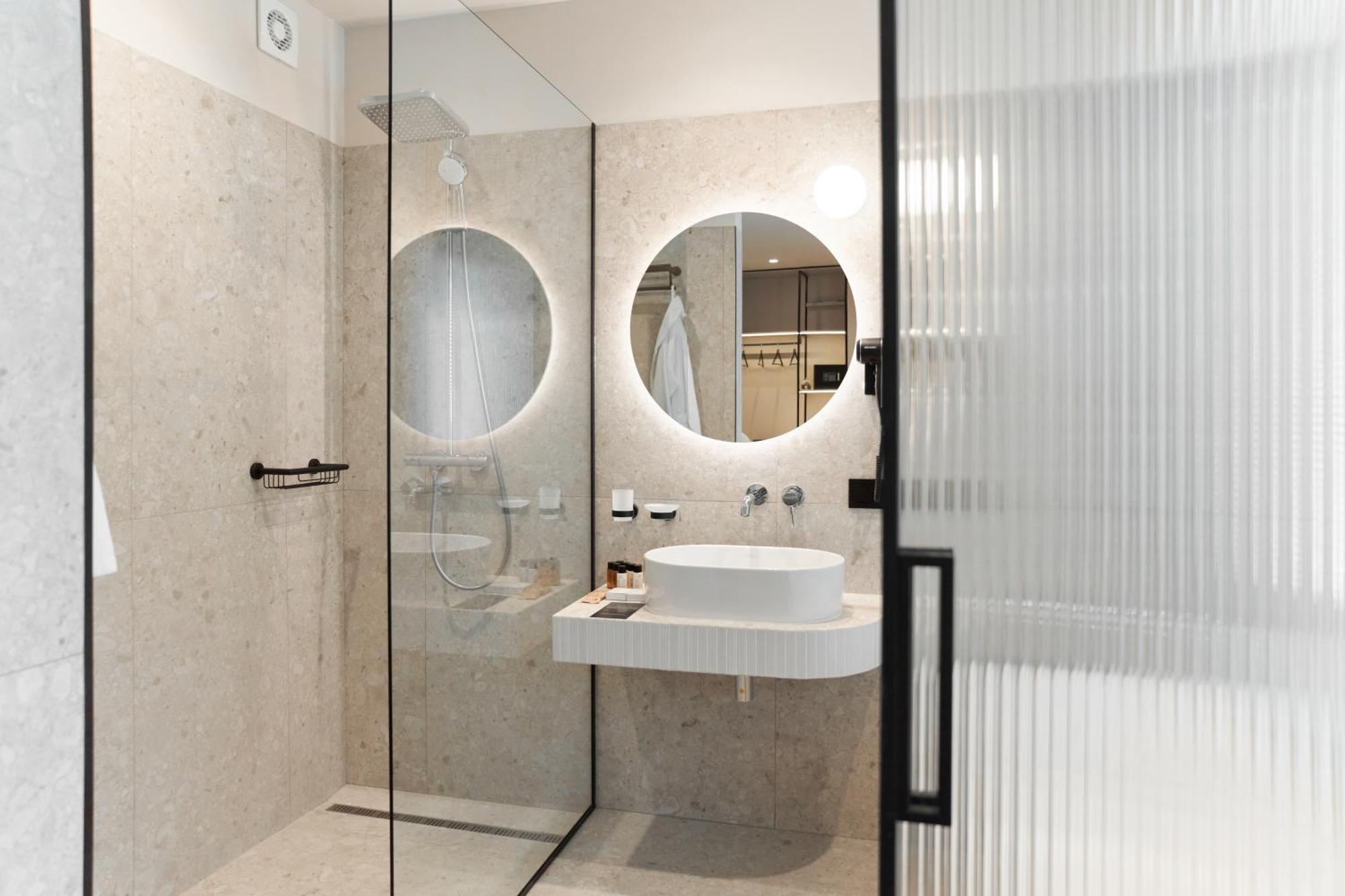 Hotel Laudon Uzhhorod Δωμάτιο φωτογραφία