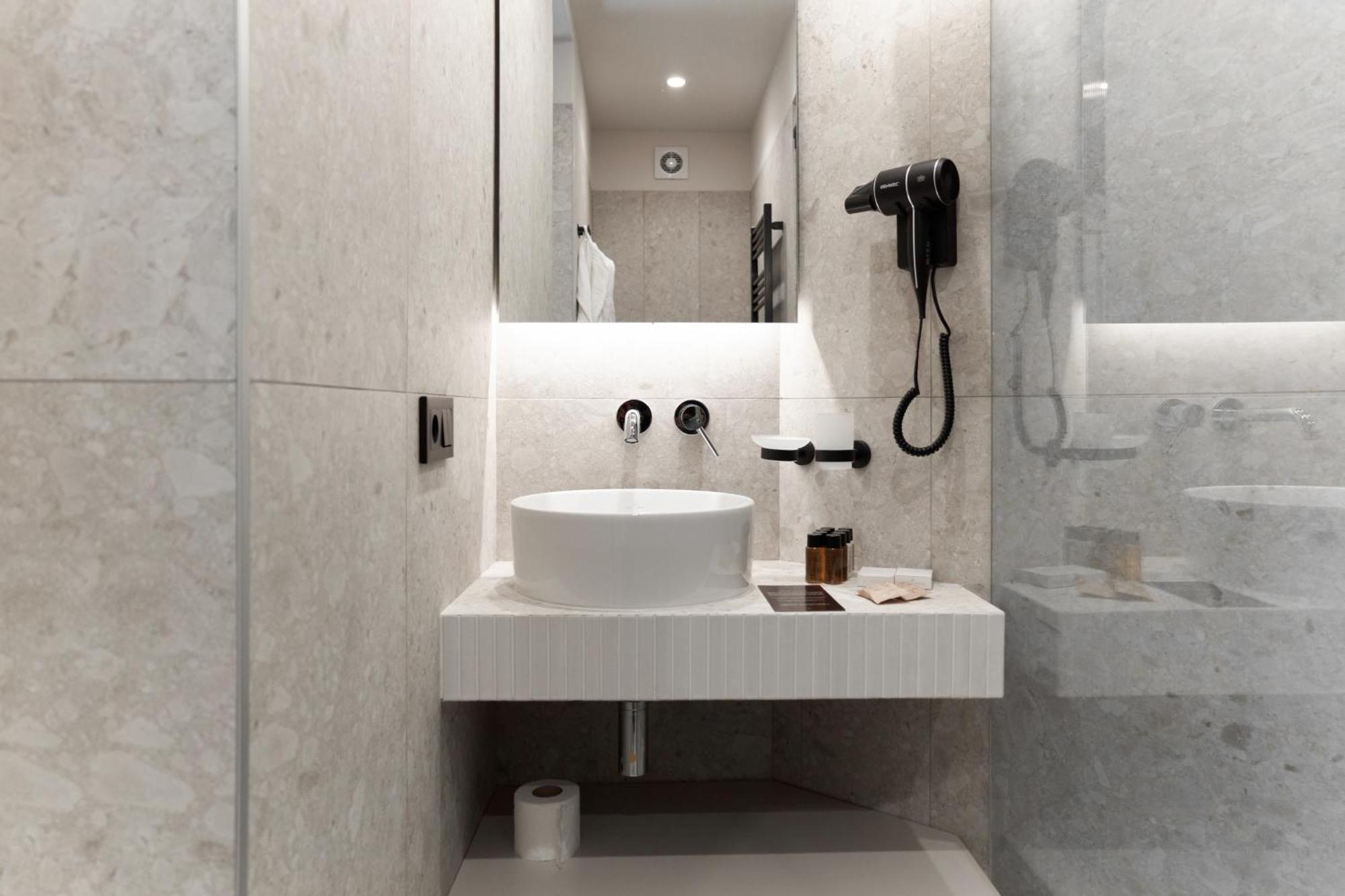 Hotel Laudon Uzhhorod Δωμάτιο φωτογραφία