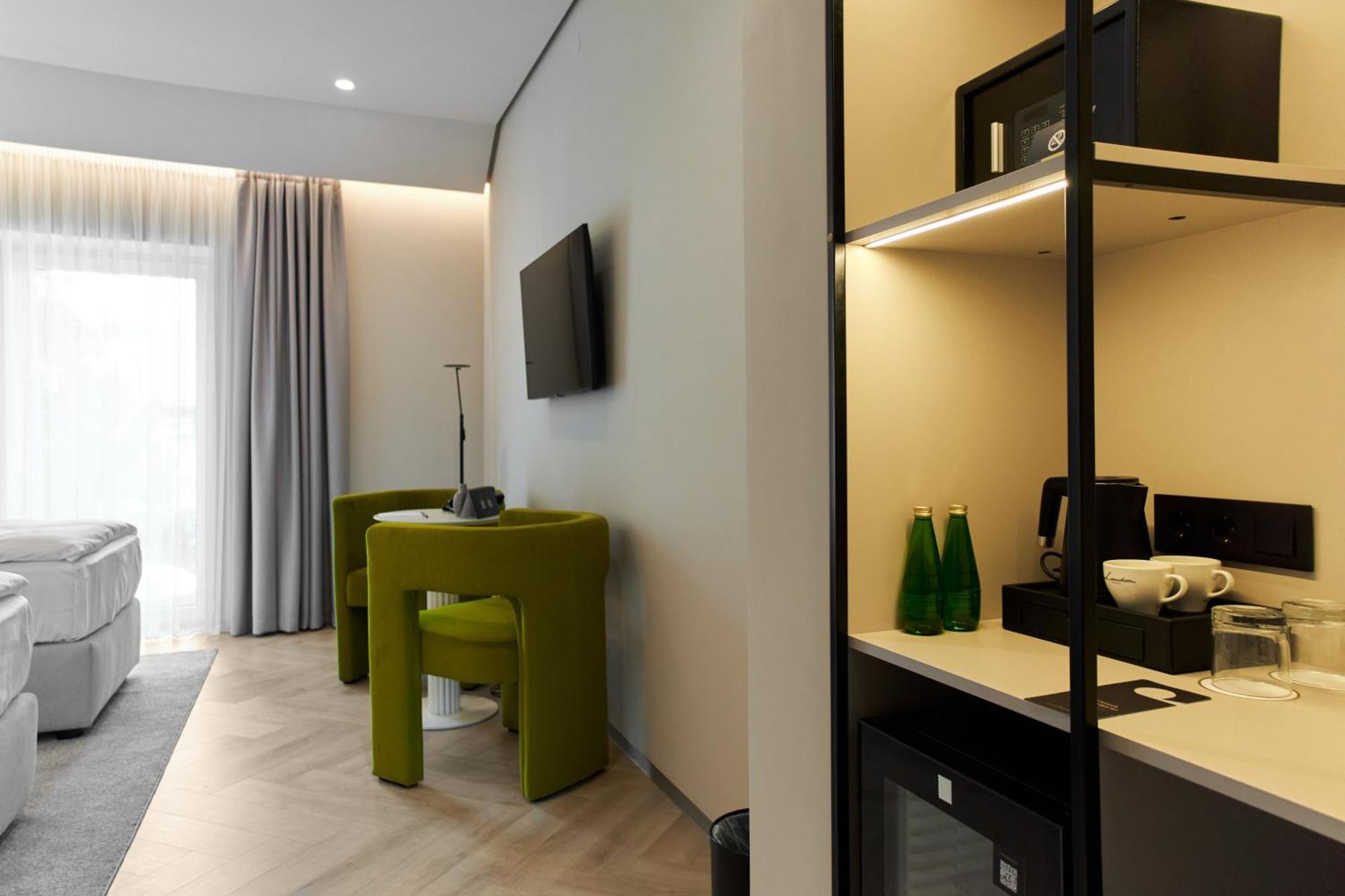Hotel Laudon Uzhhorod Εξωτερικό φωτογραφία