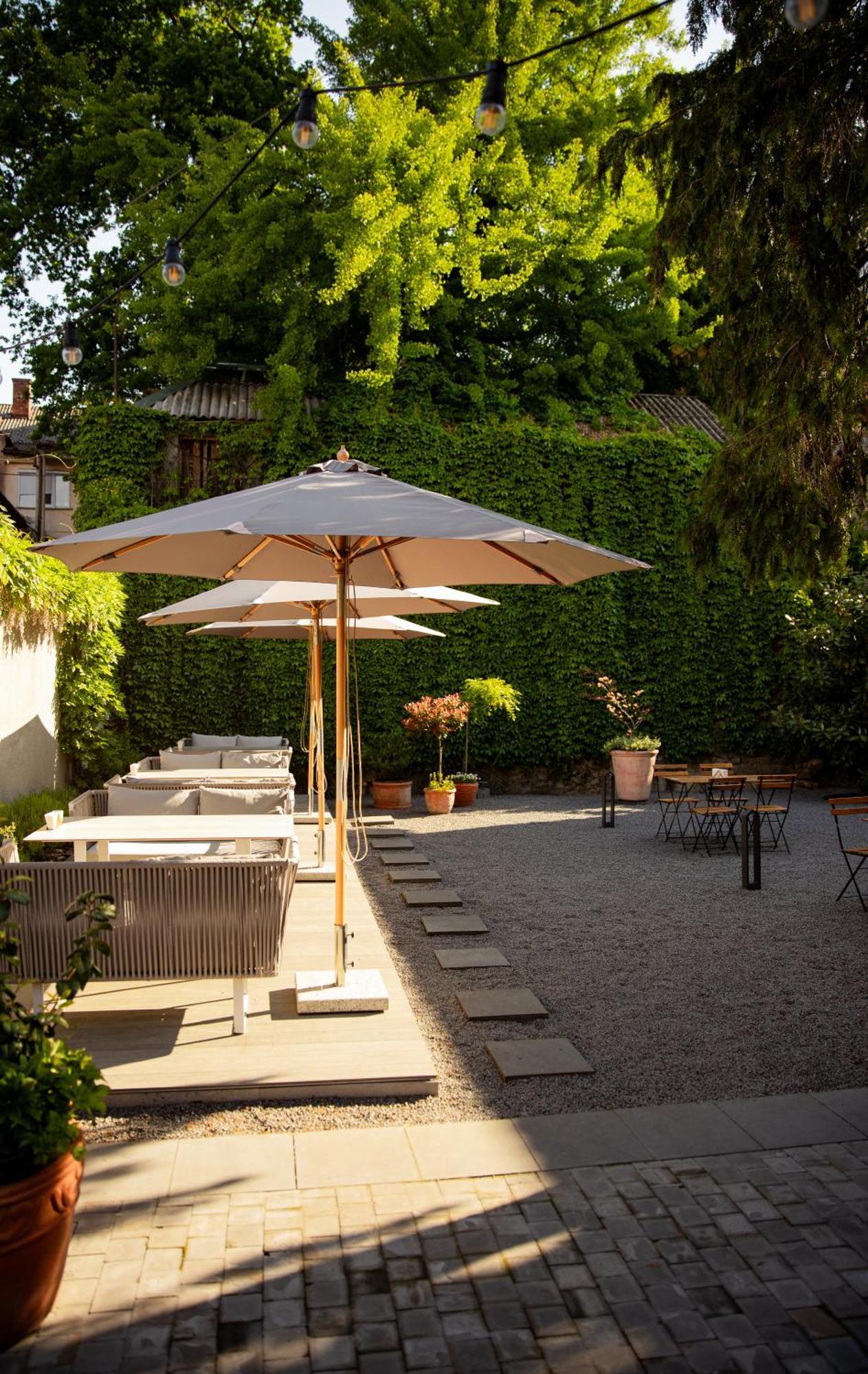 Hotel Laudon Uzhhorod Εξωτερικό φωτογραφία