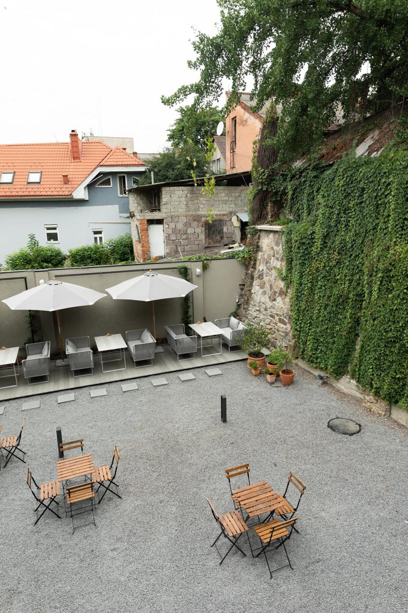 Hotel Laudon Uzhhorod Εξωτερικό φωτογραφία